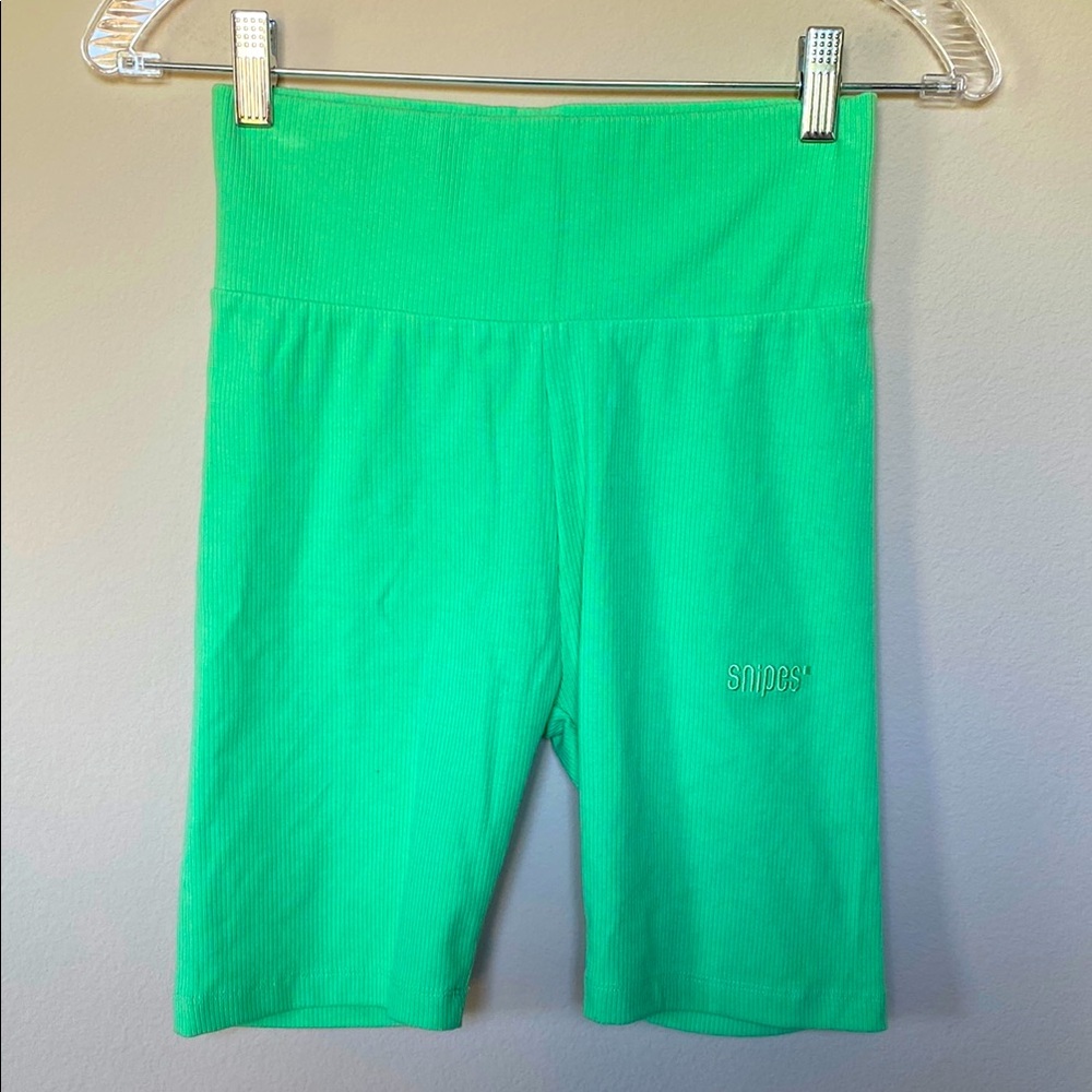 Snipes Green Ribbed Bike Shorts